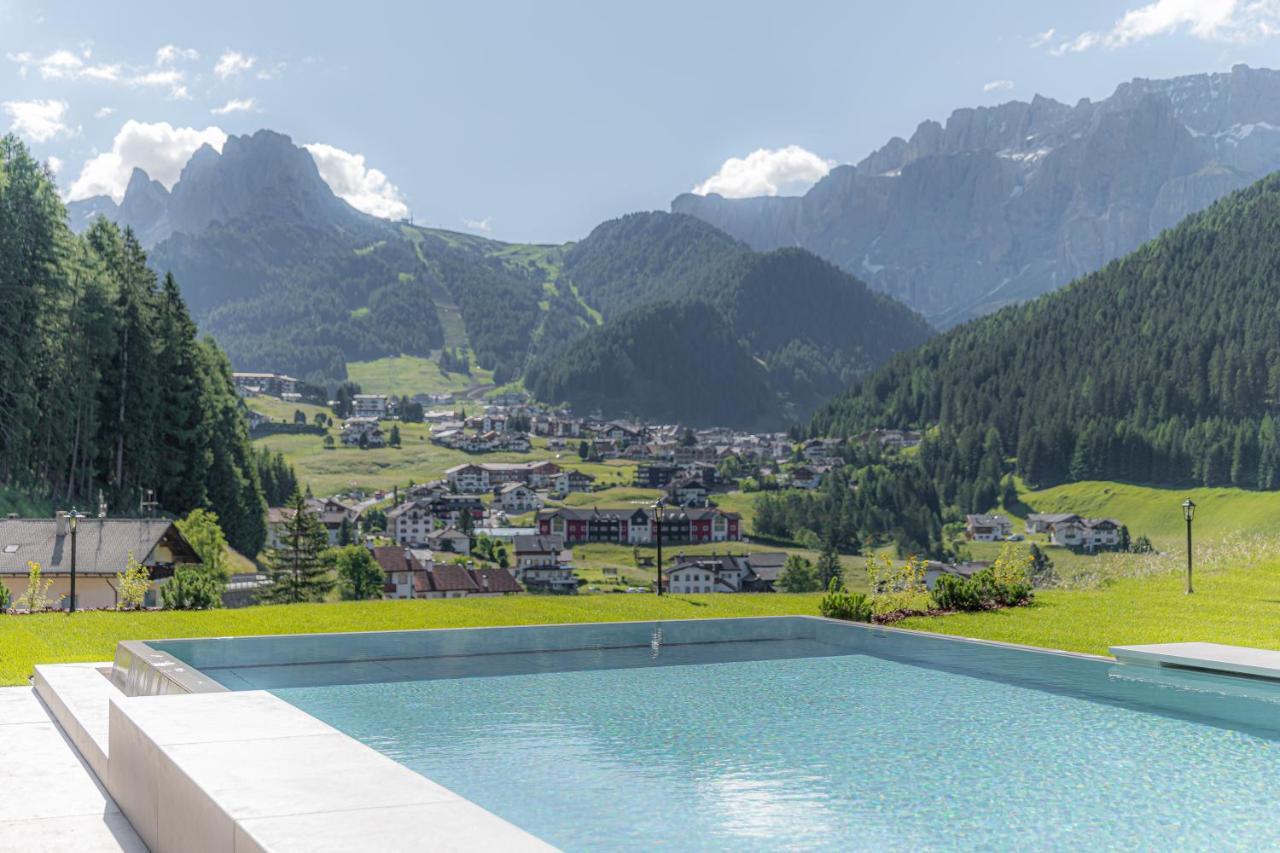 Hotel Rodella Selva di Val Gardena Bagian luar foto