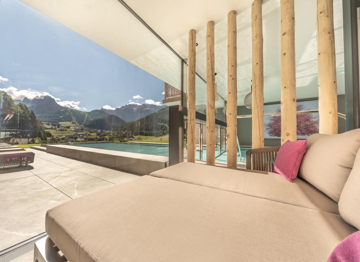 Hotel Rodella Selva di Val Gardena Bagian luar foto