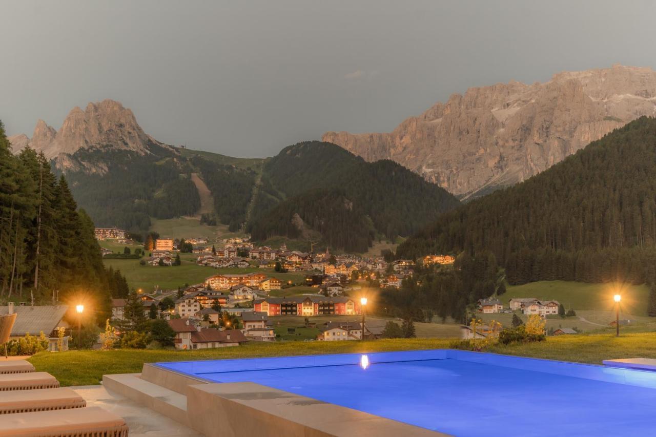 Hotel Rodella Selva di Val Gardena Bagian luar foto