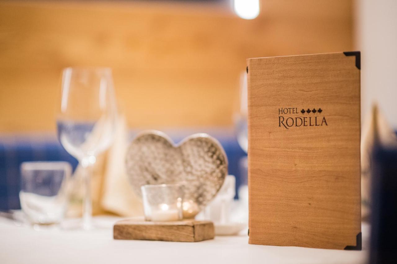 Hotel Rodella Selva di Val Gardena Bagian luar foto