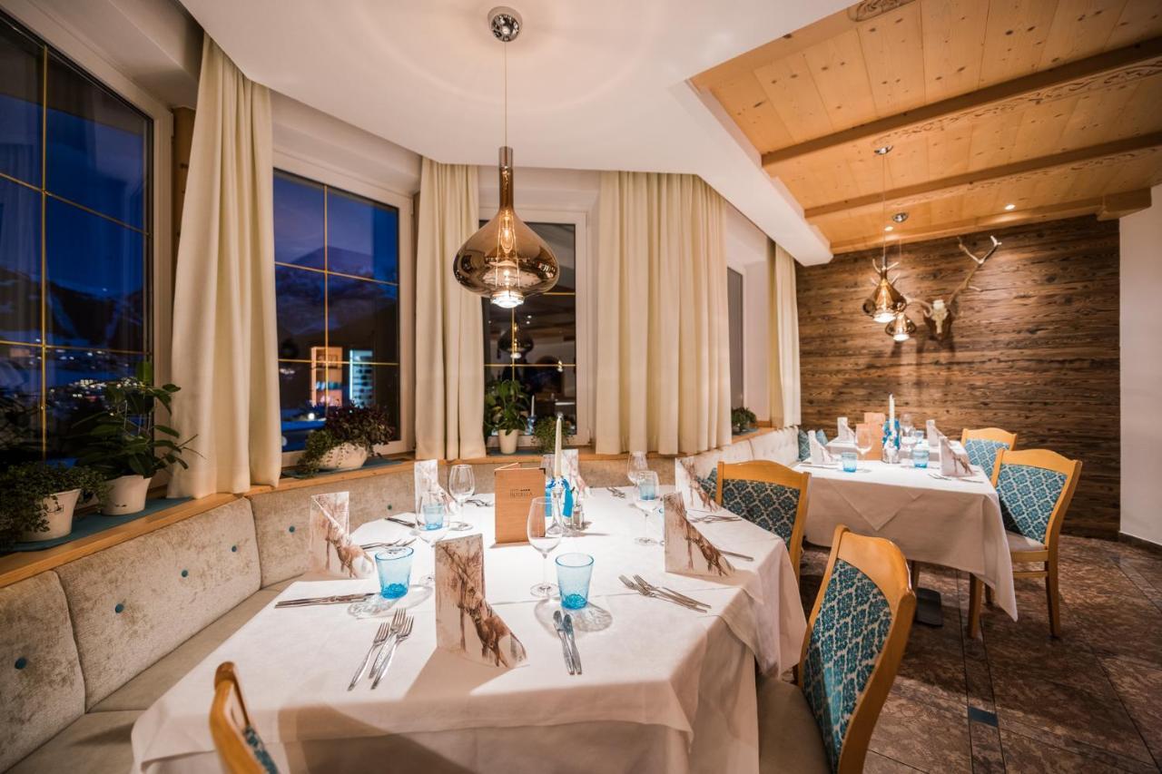 Hotel Rodella Selva di Val Gardena Bagian luar foto